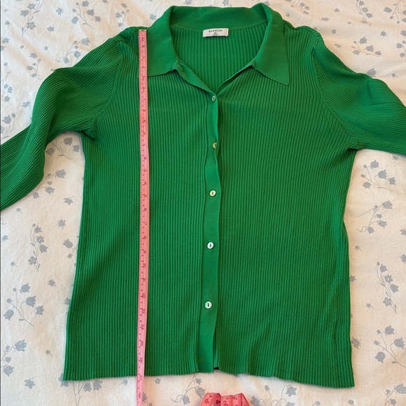 Green Ribbed Button-Up Top - Picture 3 of 4
